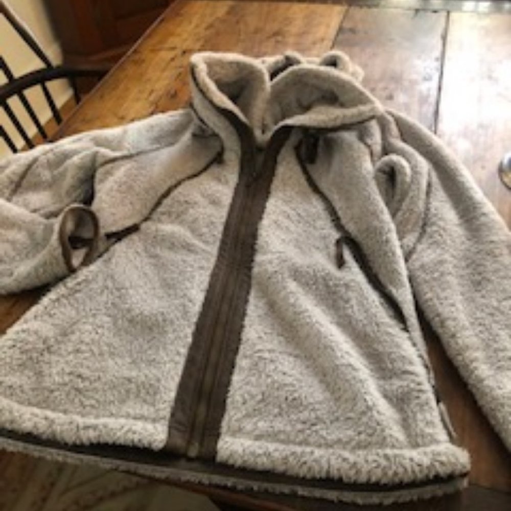 Kuhl jacket size medium grey tan